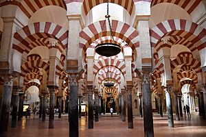 Great Mosque of Cordoba, interior, 8th - 10th centuries (38) (29721130342)