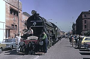 LNER 4472 on Jefferson March 1972xRP - Flickr - drewj1946