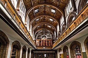 Leeds Central Library (16681977176)