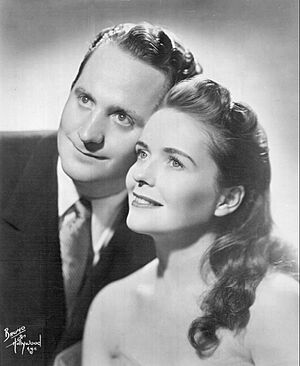 Les Paul and Mary Ford 1953.jpg