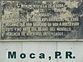 Monumento a la Tejedora letra en Moca, Puerto Rico