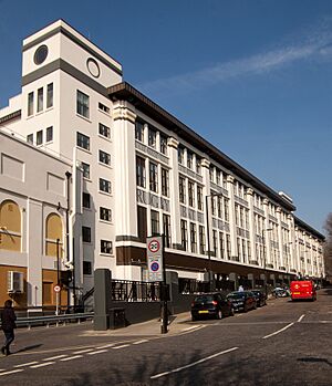 Mount Pleasant Mail Centre - geograph.org.uk - 3886442