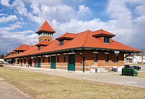 Paris, TX Union Station