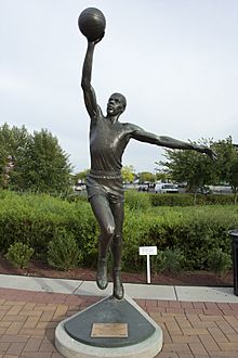 Philadelphia Sports Statues 10