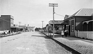 Queen Street, Northcote, North Shore, Auckland (circa 1910) (cropped)