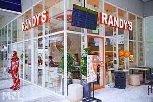 Randy's Donuts in Manila
