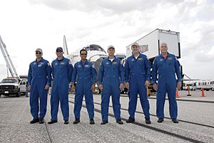 STS-119 crew after landing