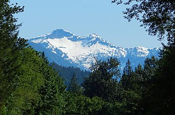 The Roost 6705' North Cascades mountain range seen from Highway 20.jpg