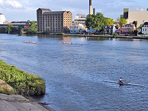 The Thames, Budweiser Brewery, The Ship, one Singlehander and Two Coxed Eights - geograph.org.uk - 473541