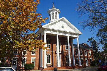 Warren County Courthouse, Belvidere, NJ - looking north