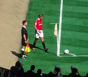 1999 FA Cup Final Beckham corner (cropped)