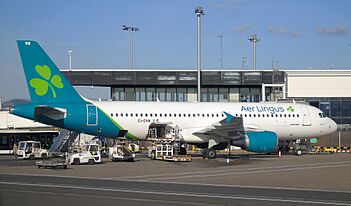 Aer Lingus aircraft at Glasgow Airport - geograph.org.uk - 7115862