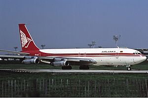 Airlanka Boeing 707-312B Haafke-1