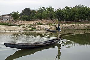 Borno Boy Canoeing in the River in Maiduguri (1)