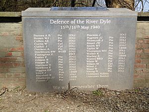 British soldiers who died at the river Dyle