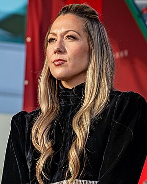 Colbie Caillat @ Fox NFL Sunday 12 24 2023 (53426931809) (cropped).jpg