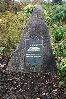 Dowding Memorial, Calverley Gardens - geograph.org.uk - 1057378