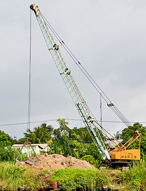 Hitachi U106AL crawler crane