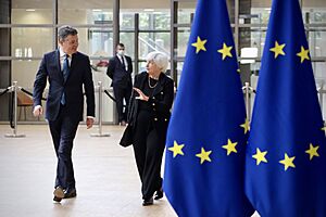 Janet Yellen talks to Paschal Donohoe at the EU HQ 2021