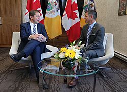 Meeting with Winnipeg Mayor - Rencontre avec le maire de Winnipeg (37017565752)