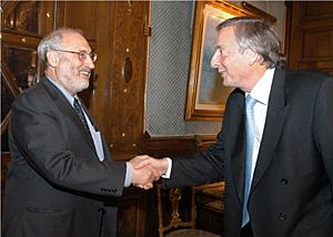 Néstor Kirchner with Joseph Stiglitz