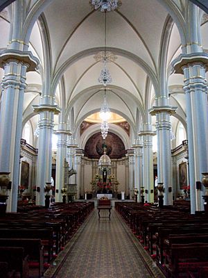 Nave principal catedral de la Asunción