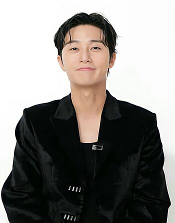 Park Seo-joon for Marie Claire Korea, 2023 (1).jpg