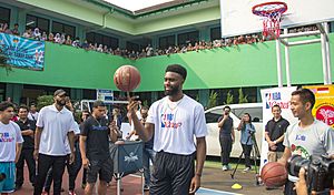 Pemain Bola Basket NBA dari Amerika Melatih Pelajar SMA di Jakarta (42950705794)