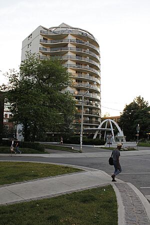 44 Walmer Road by Uno Prii (1969), Toronto