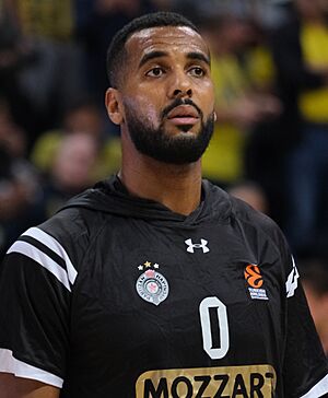 Brandon Davies 0 KK Partizan EuroLeague 20241101 (4) (cropped).jpg