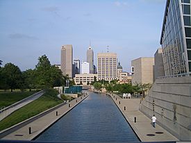 C4241-Indianapolis-Canal