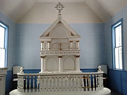 Dorris Church altar