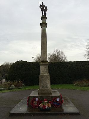 Fordham Cambs War Memorial2.jpg