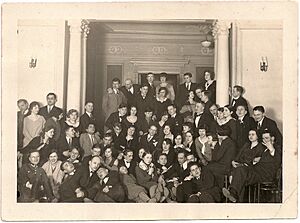 Jacek Dehnel collection - Czesław Miłosz i studenci Uniwersytetu Stefana Batorego w Wilnie P-1158 01