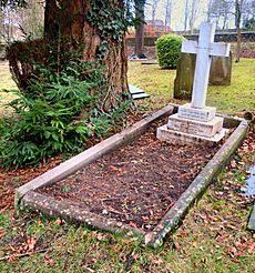 Lewis Carroll Grave 2015
