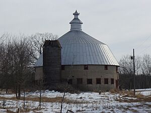 Linden Barn 2