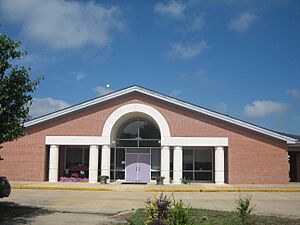 Logansport (LA) High School IMG 0940