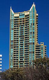 Mantra Suncity, Gold Coast.jpg