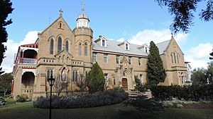 Our Lady of Assumption Convent, Warwick, 2015 - exterior view 03.jpg