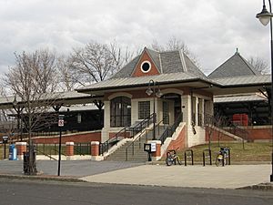 Plainfield Station from North Avenue