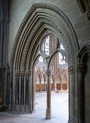 Southwell Minster Carvings Chapter House Portal 02