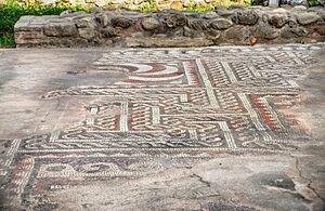Tirana, Albania 2017-04 Tirana Mosaic 02