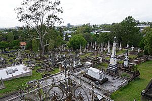 Toowong Cemetery - view to South-East corner of cemetery from Bell Family memorial (2015).jpg
