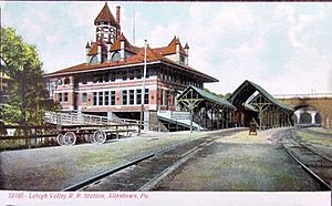 1915 - LVRR Station