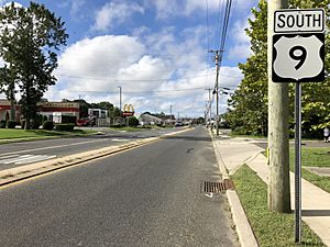 2018-09-16 09 44 04 View south along U.S. Route 9 (New Road) just south of Atlantic County Route 563 (Tilton Road) in Northfield, Atlantic County, New Jersey