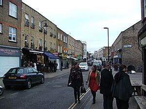 Broadway Market, Hackney - geograph.org.uk - 4325644