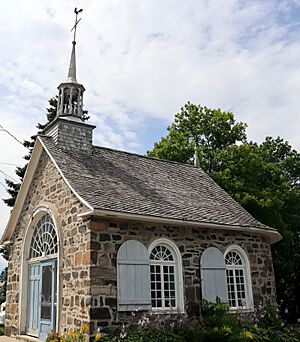 Chapelle Notre-Dame-de-Lourdes, Saint-Roch-des-Aulnaies (2)