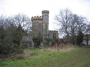 Clopton House Tower - geograph.org.uk - 90845