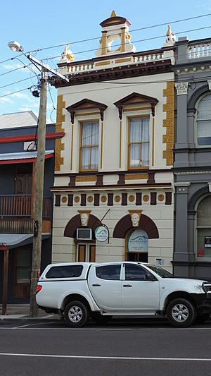 Crawford and Co Building, Gympie, 2015.jpg