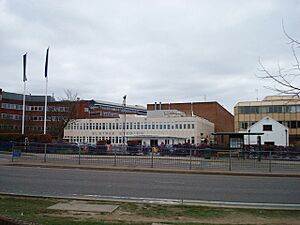 Elstree Studios - geograph.org.uk - 1184042
